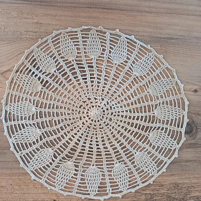 Napperon beige, diamètre 25cm